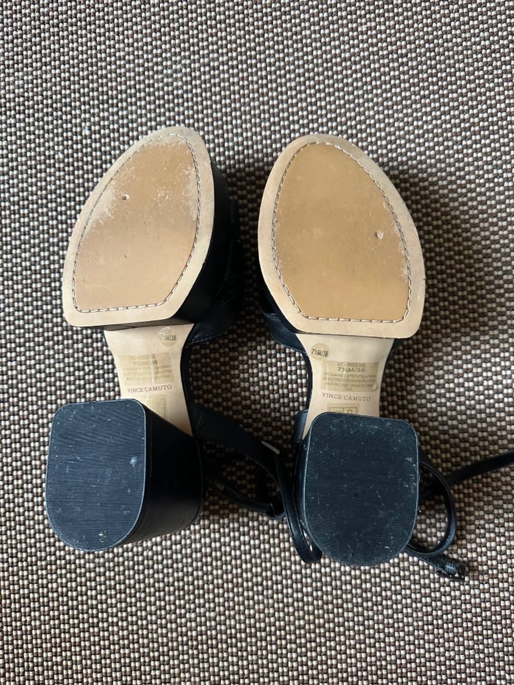 VINCE CAMUTO PLATFORM VS-FREESIE LEATHER SANDALS SIZE 7.5 - Picture 9 of 12